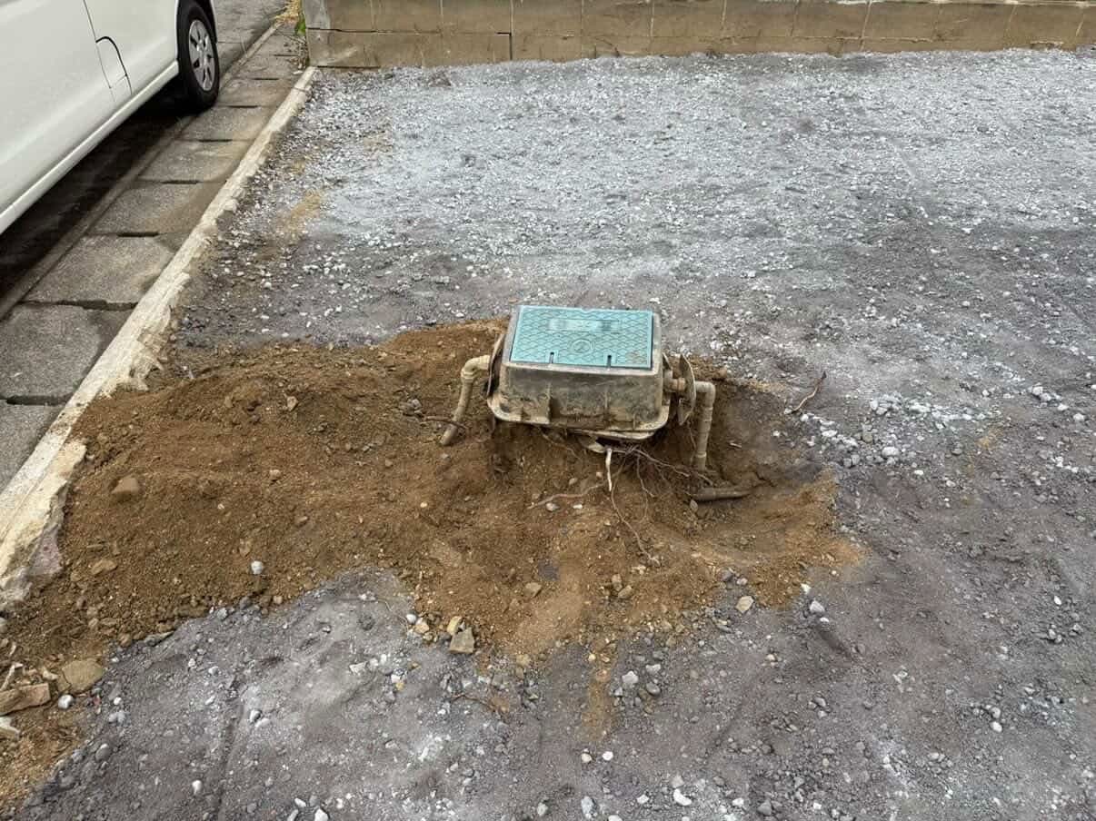 水道メーターBOX交換前の状態